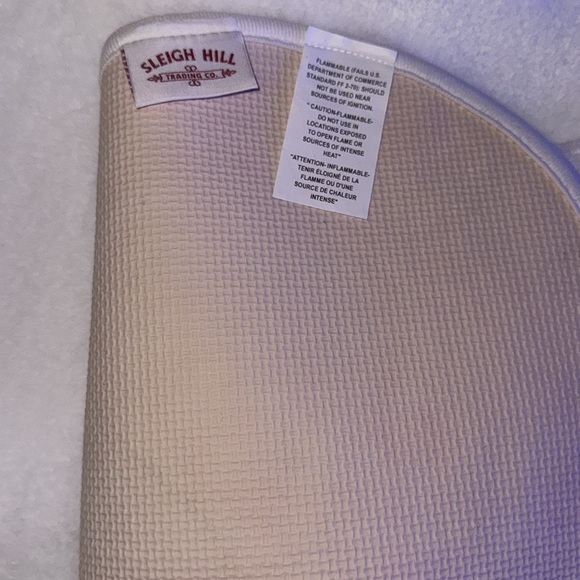 Sleigh Hill Gingerbread Girl and Boy Plush Bathroom Rug - Picture 8 of 8